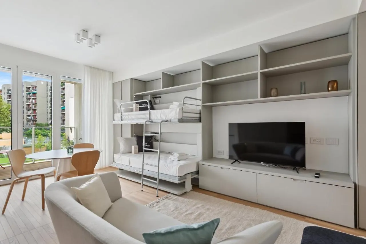 Apartment Limehome Milan Via Stresa
