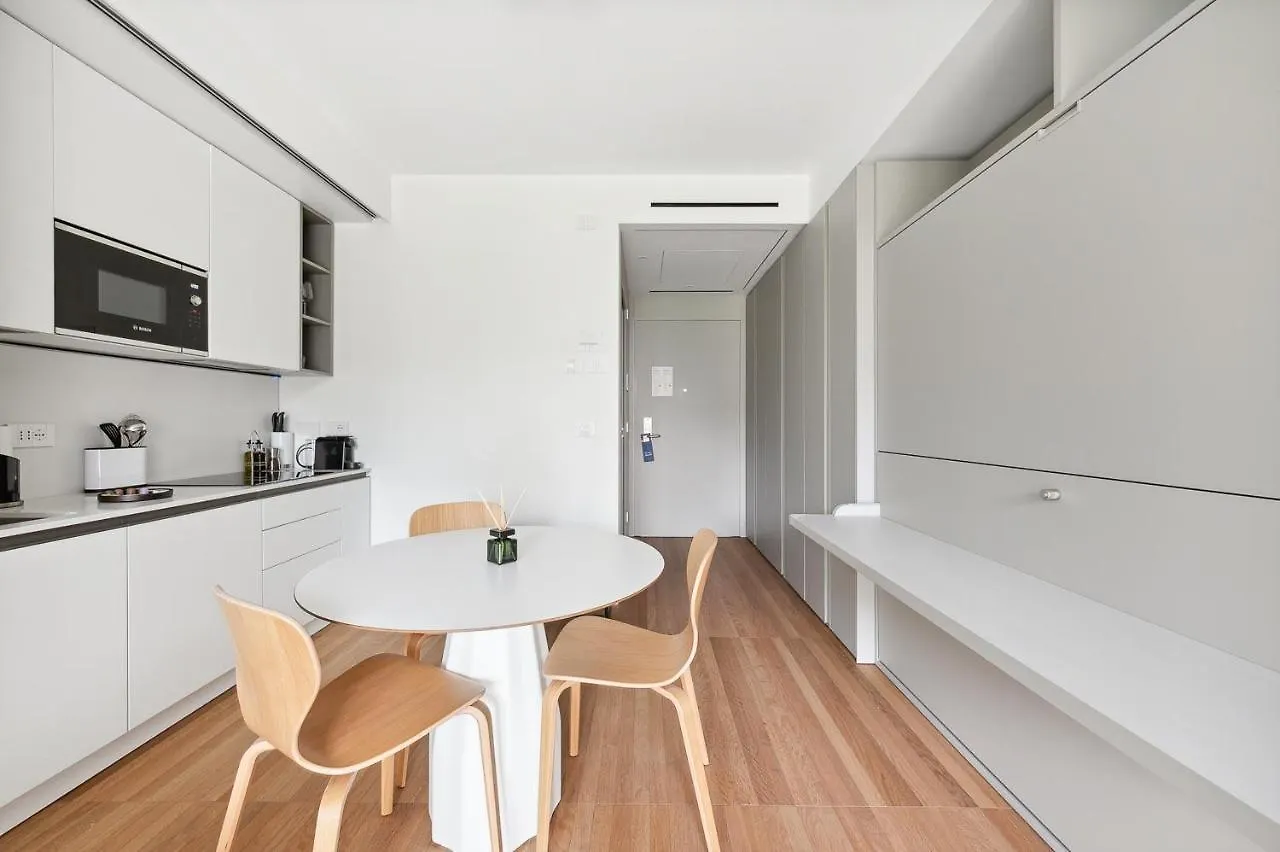 Limehome Milan Via Stresa 0*,