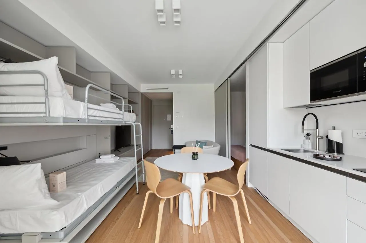 Apartment Limehome Milan Via Stresa